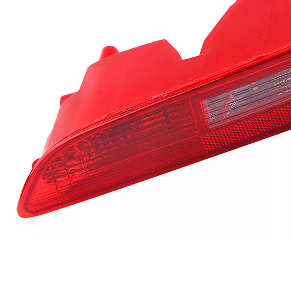 Oikean takapuskurin valon takajarruvalo 8UD945096 malleihin Audi Q3 2012-2015