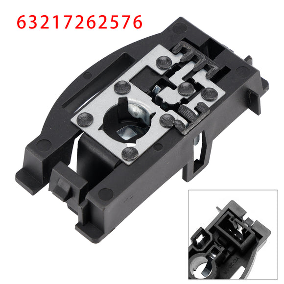 Oikean takaluukun takavalon polttimon kannatin BMW X5 E70 2008-2013