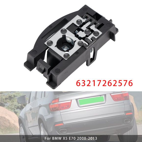 Oikean takaluukun takavalon polttimon kannatin BMW X5 E70 2008-2013