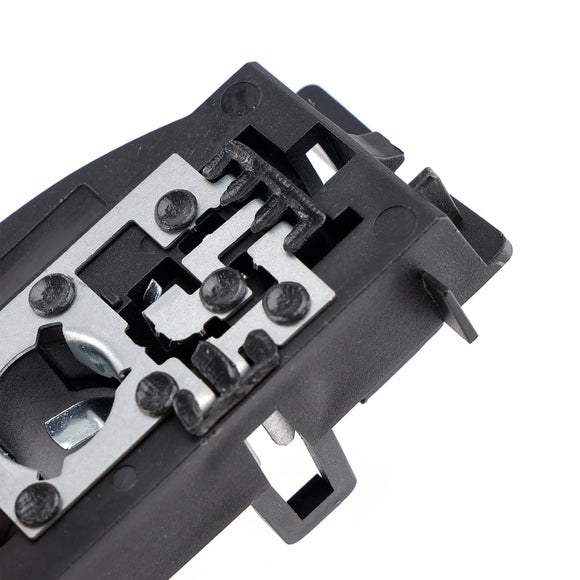 Oikean takaluukun takavalon polttimon kannatin BMW X5 E70 2008-2013