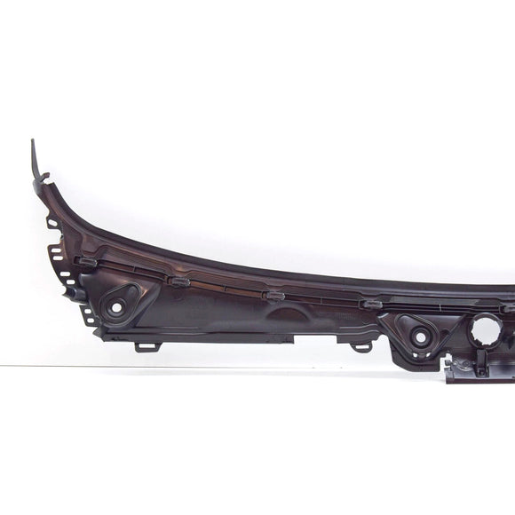 Etupyyhkijän kopan koristelista? 51717285941 BMW 3-sarjan GT F34 2014-2019