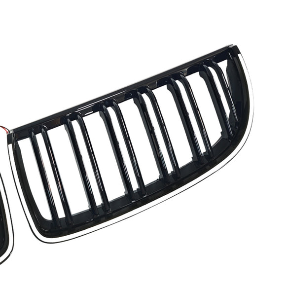 Etumunuaisen kaksoislamellisäleikkö sopii BMW E90 Sedan Wagon 320i 2004-2007 musta