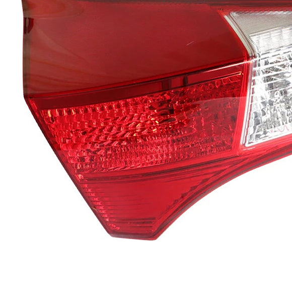 Vasen taka sisempi halogeeninen takavalo kokoonpano Toyota RAV4 2013-2015