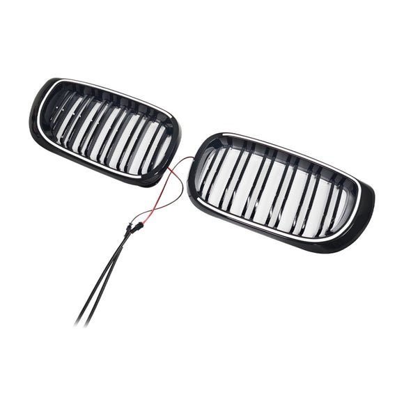 Musta etupuskurin säleikkö sopii BMW 3-sarjan E46 4-oviseen LCI 2002-2005 W/LED