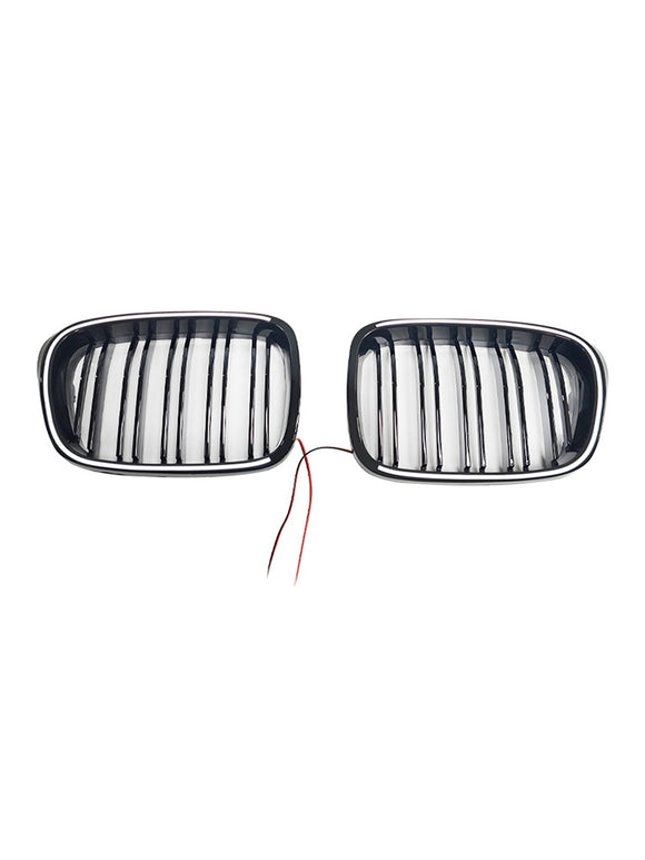 Glänzend schwarzer vorderer Nierengrill, passend für BMW 5er E39 1998–2003 mit LED