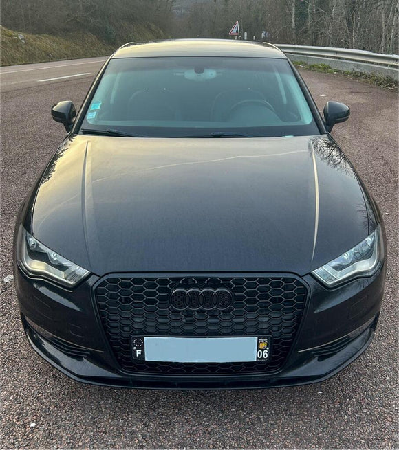 Audi A3/A3 Sline/S3 2013-2016 Parrilla negra de repuesto para parachoques delantero con emblema de anillo