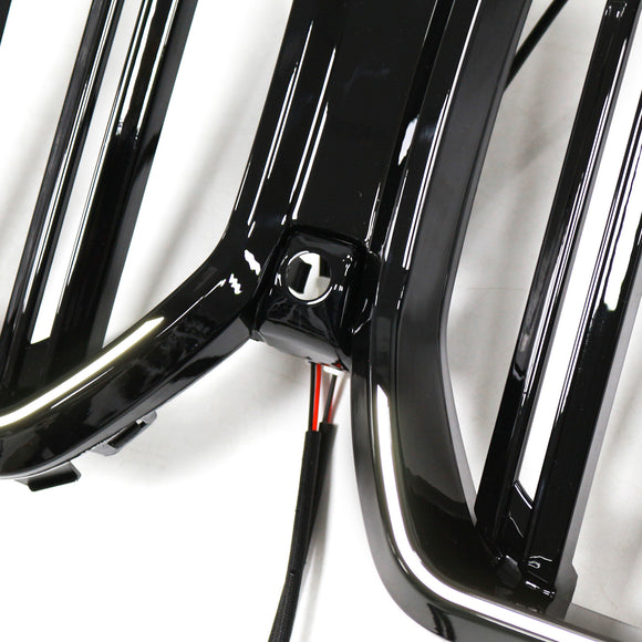 Grade de para-choque dianteiro de veneziana dupla adequada para BMW X6 G06 M60i 2023-2025 com furo para câmera