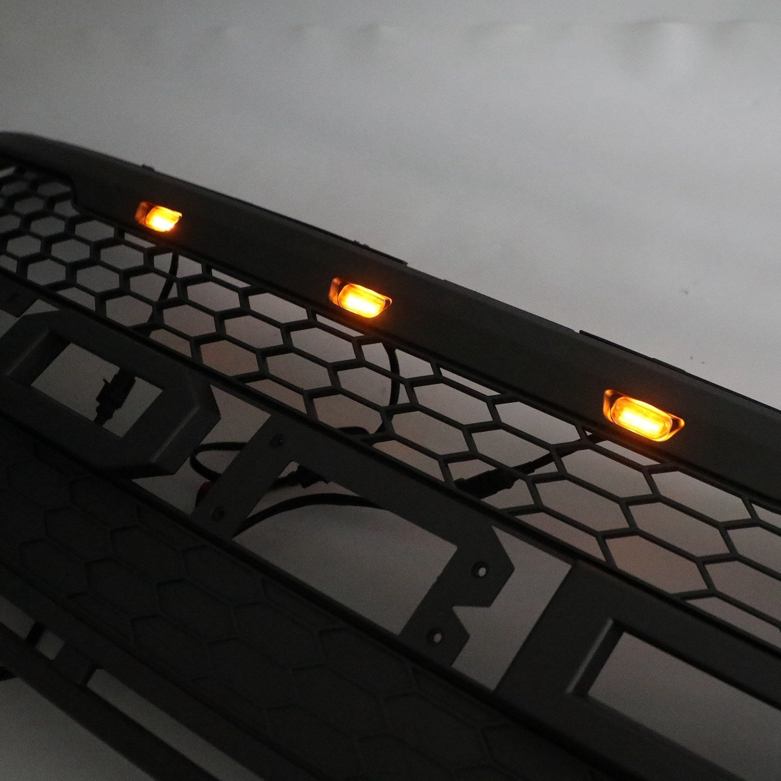 Reemplazo de rejilla de parachoques delantero gris con luces para Ford Explorer Base/XLT/Limited/Sport 2012-2015