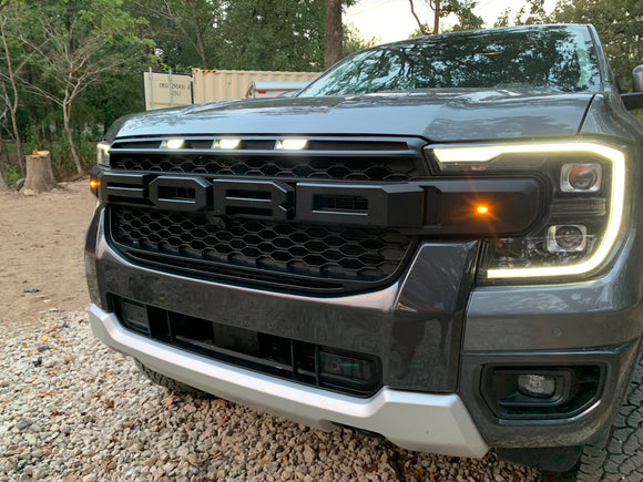 Ford Ranger Next Gen T9 2023-2025 Calandre de pare-chocs avant noire avec lumière LED