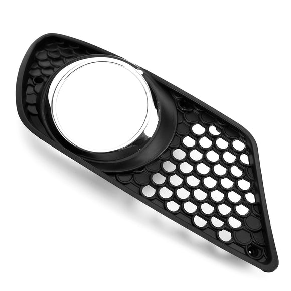 Mercedes-Benz Classe C 2008-2010 W204 A2048850353 Conjunto de Grelhas para Faróis de Neblina (Par) - Para-choque Dianteiro